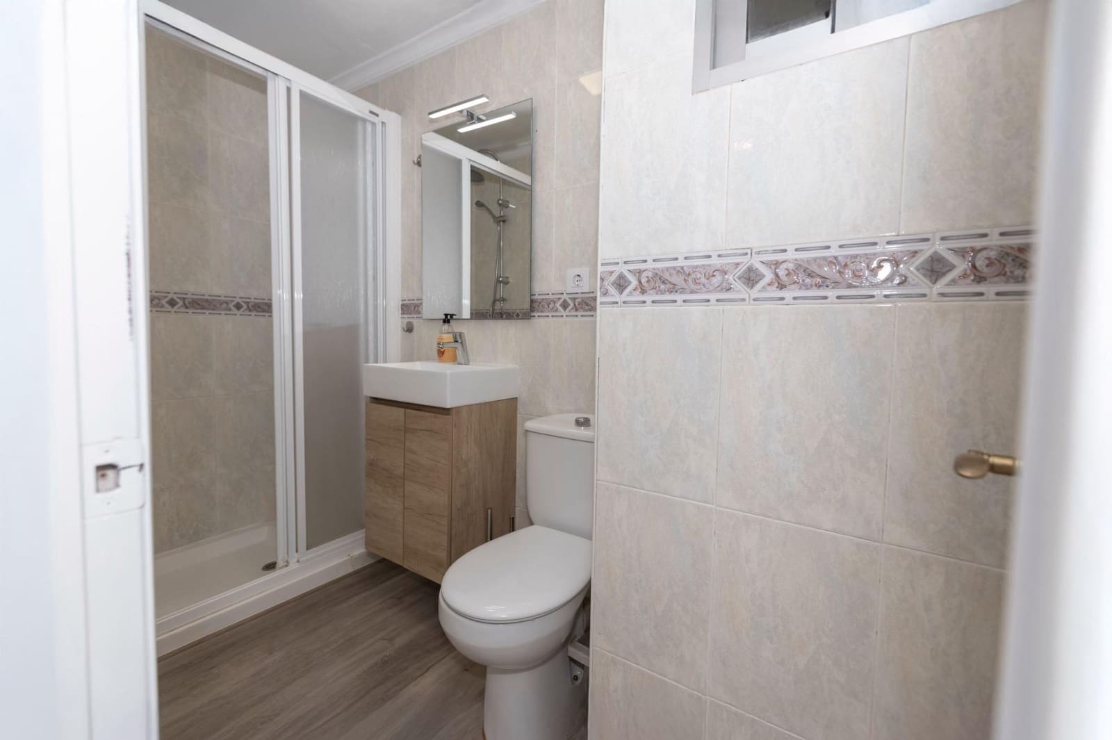 3 bedroom Flat for rent in Aldaia - € 1,600 (Ref: 9308540)