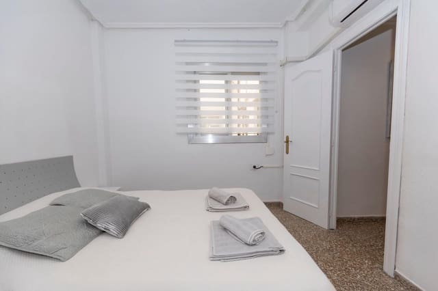 3 bedroom Flat for rent in Aldaia - € 1,600 (Ref: 9308540)