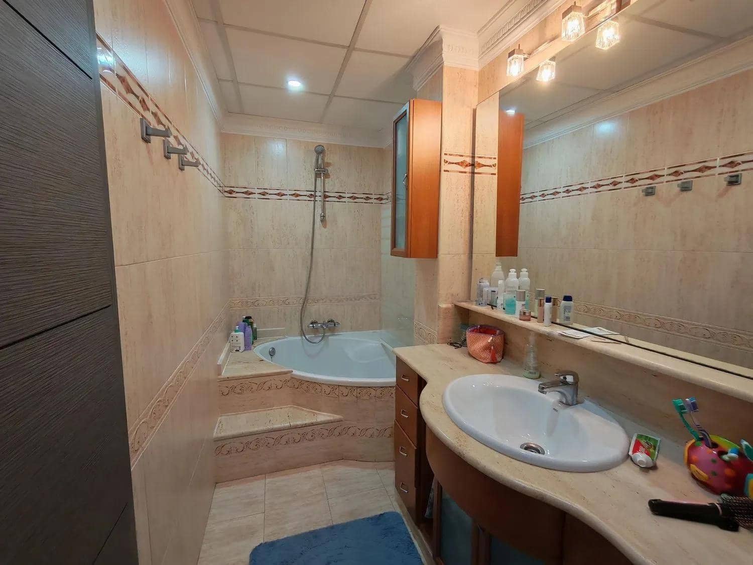 3 soveværelse Lejlighed til salg i Valencia by - € 320.000 (Ref: 9317871)