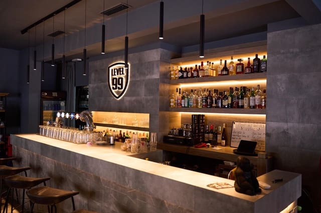 Business for sale in L'Amistat, Valencia city - € 189,000 (Ref: 9326486)