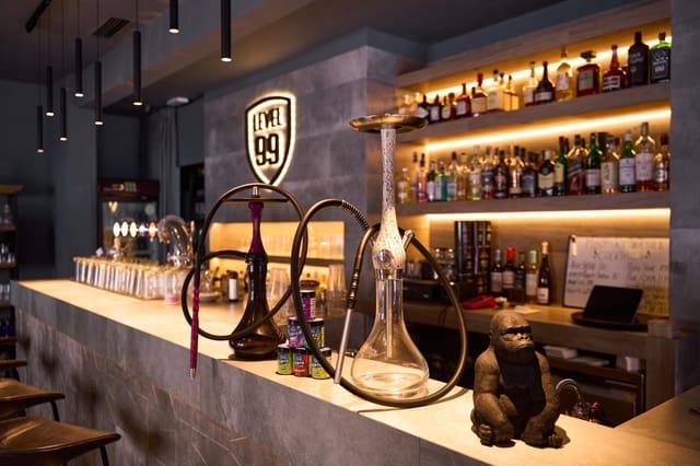 Business for sale in L'Amistat, Valencia city - € 189,000 (Ref: 9326486)