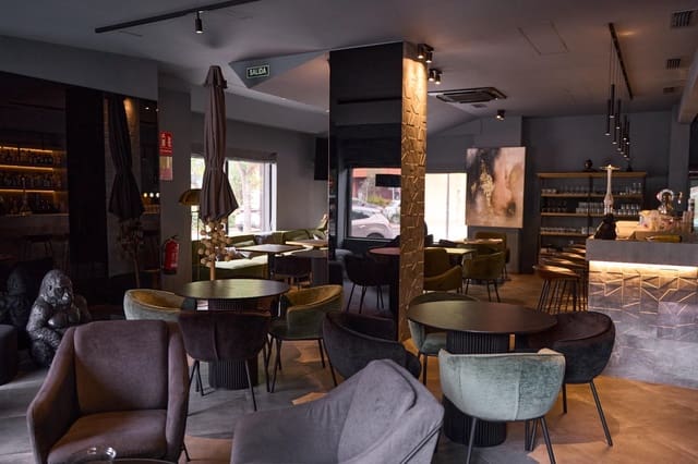 Business for sale in L'Amistat, Valencia city - € 189,000 (Ref: 9326486)