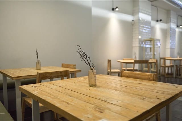 Virksomhed til leje i La Roqueta, Valencia by - € 1.100 (Ref: 9362658)