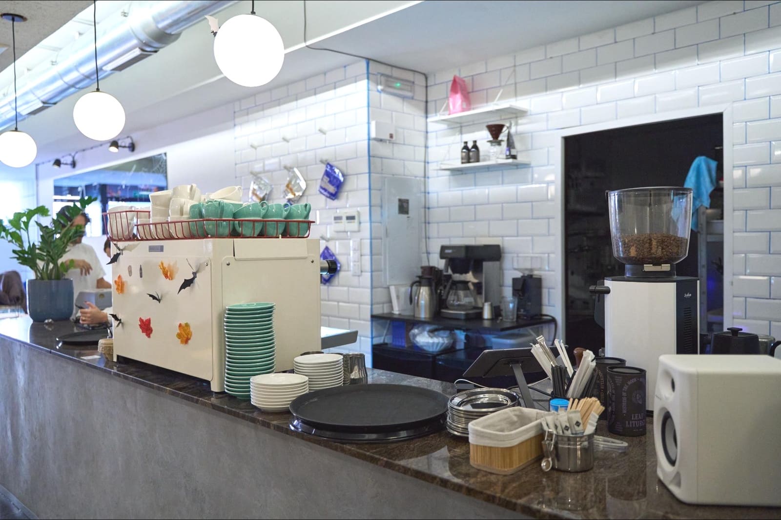 Biznes do wynajęcia w Miasto Walencja - 1 100 € (Ref: 9362658)