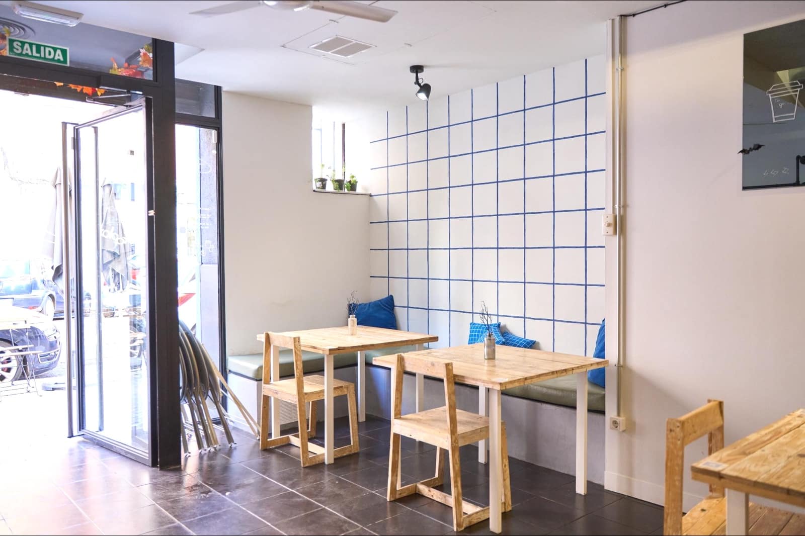 Biznes do wynajęcia w Miasto Walencja - 1 100 € (Ref: 9362658)