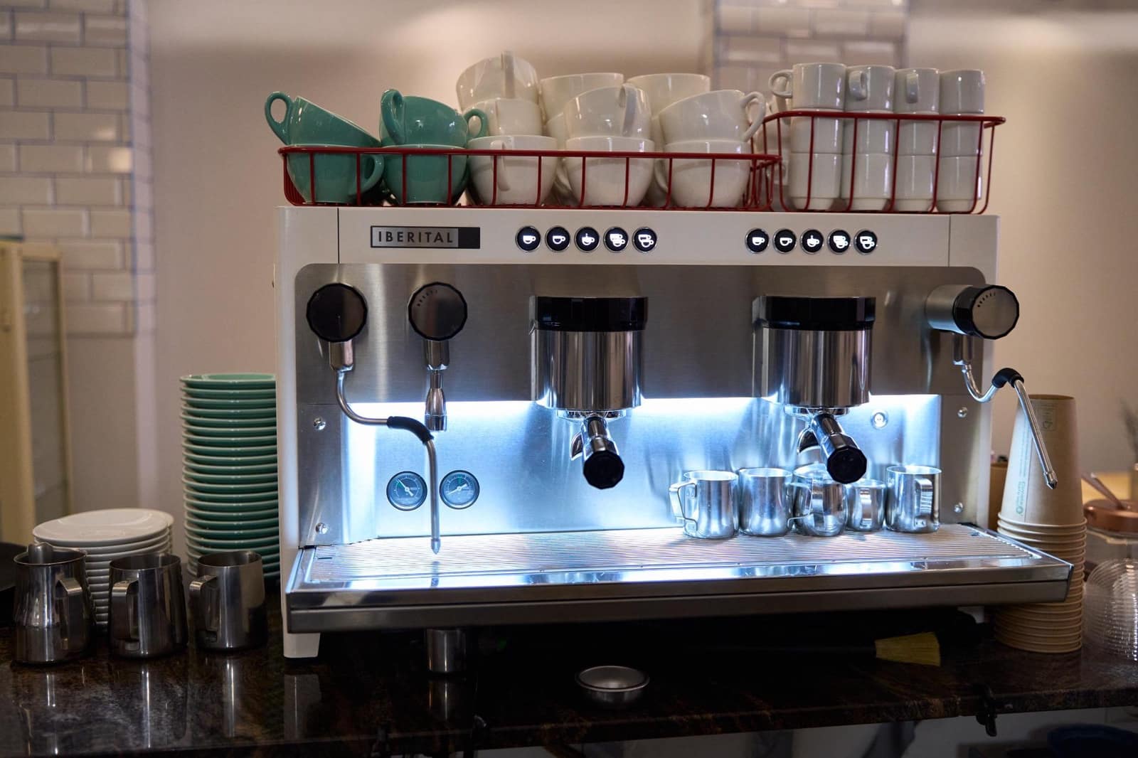 Biznes do wynajęcia w Miasto Walencja - 1 100 € (Ref: 9362658)