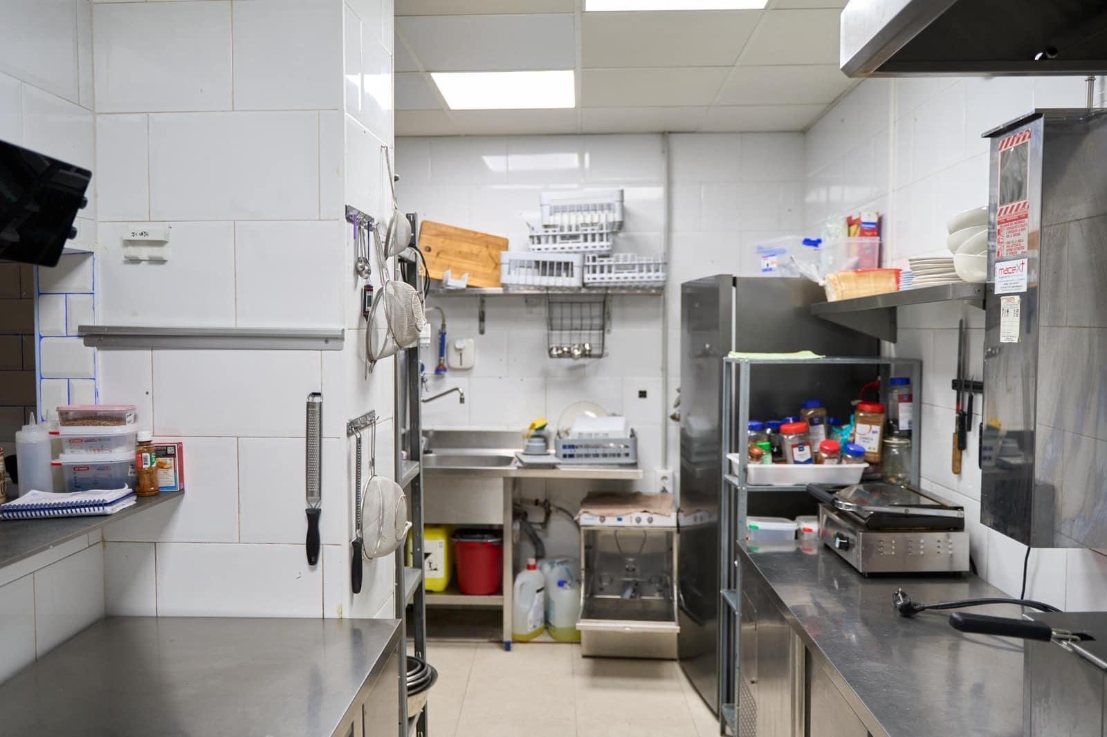 Biznes do wynajęcia w Miasto Walencja - 1 100 € (Ref: 9362658)