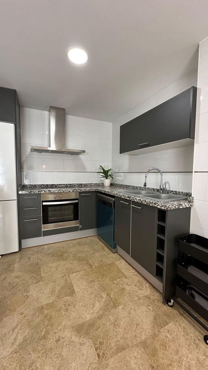 1 makuuhuone Huoneisto vuokrattavana paikassa Valencia kaupunki - 1 290 € (Ref: 9379053)