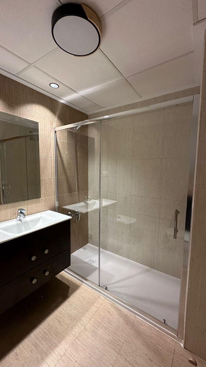 1 makuuhuone Huoneisto vuokrattavana paikassa Valencia kaupunki - 1 290 € (Ref: 9379053)