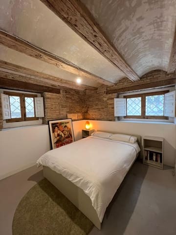 3 soveværelse Lejlighed til leje i Ciutat Vella, Valencia by - € 2.500 (Ref: 9387953)