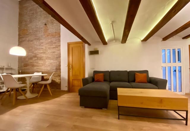 1 bedroom Flat for rent in Ciutat Vella, Valencia city - € 2,100 (Ref: 9401093)