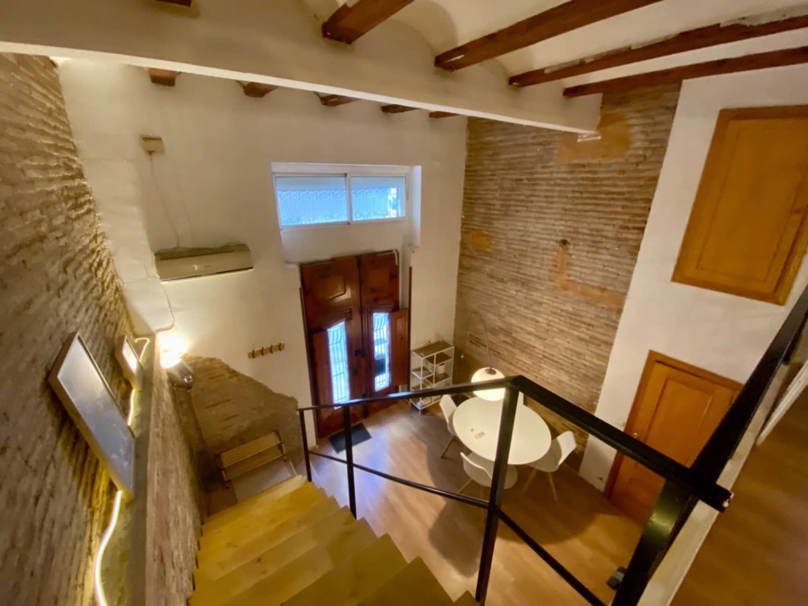 1 bedroom Flat for rent in Valencia city - € 2,100 (Ref: 9401093)