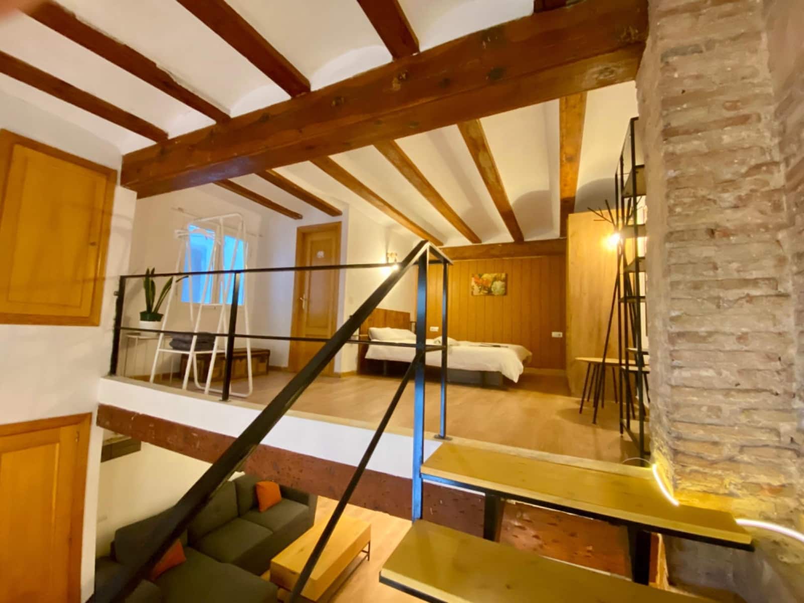 1 bedroom Flat for rent in Valencia city - € 2,100 (Ref: 9401093)