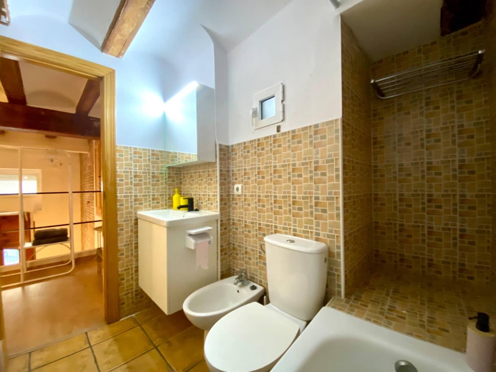 1 bedroom Flat for rent in Valencia city - € 2,100 (Ref: 9401093)