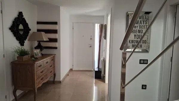 4 soveværelse Rækkehus til salg i San Antonio de Benageber med swimmingpool garage - € 580.000 (Ref: 9415983)