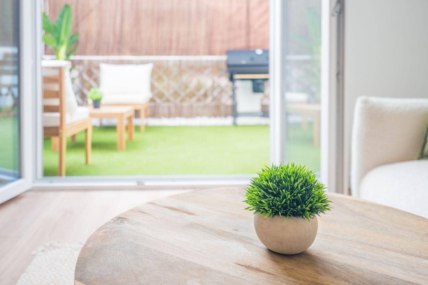 2 slaapkamer Appartement te huur in Valencia stad - € 1.800 (Ref: 9427245)