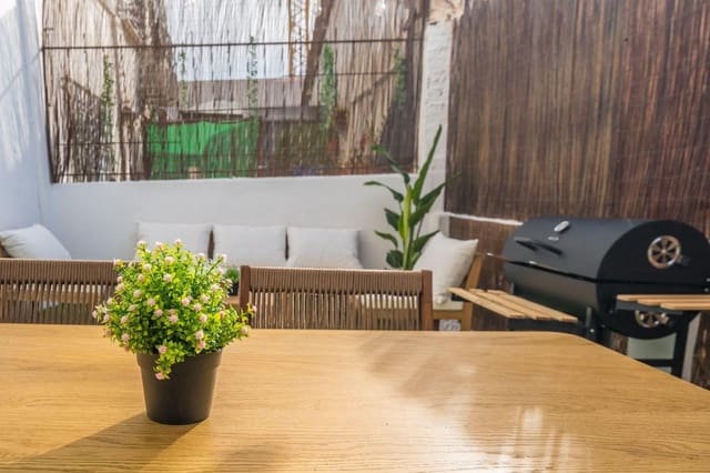 2 soveværelse Lejlighed til leje i Cabanyal-Canyamelar, Valencia by - € 1.800 (Ref: 9427245)