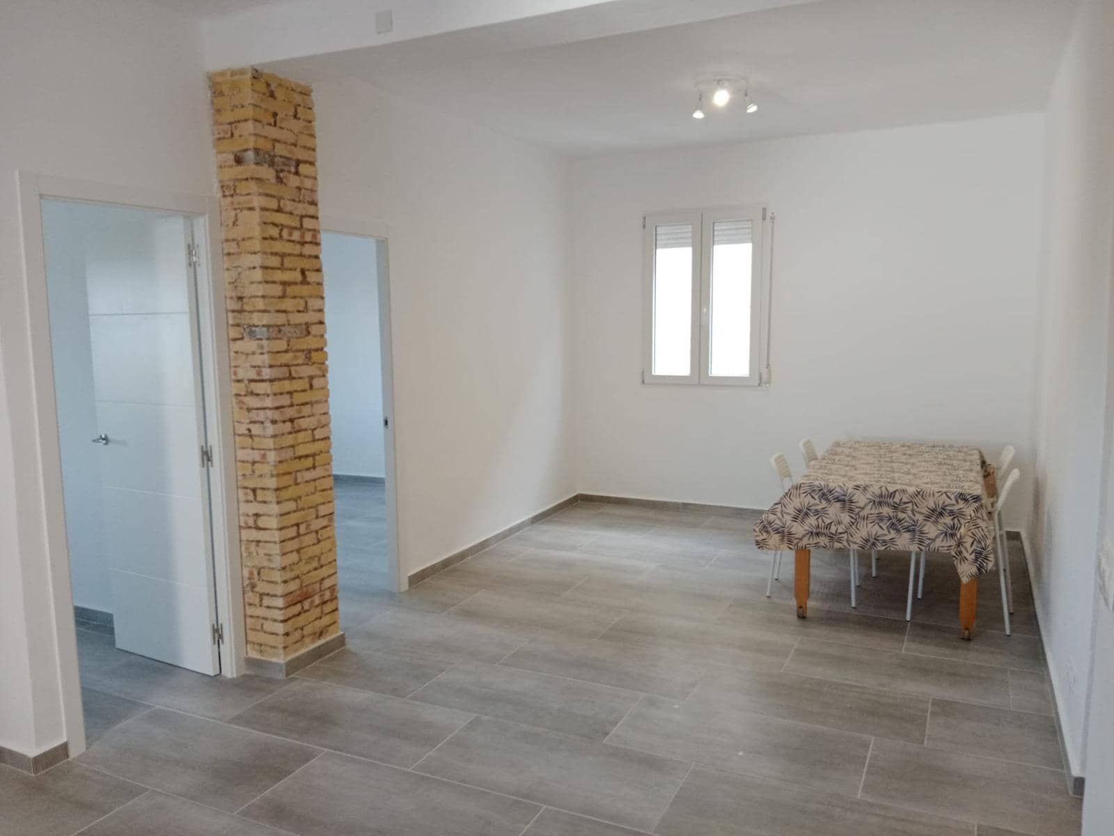 3 makuuhuone Asunto myytävänä paikassa Burjassot - 170 000 € (Ref: 9446368)