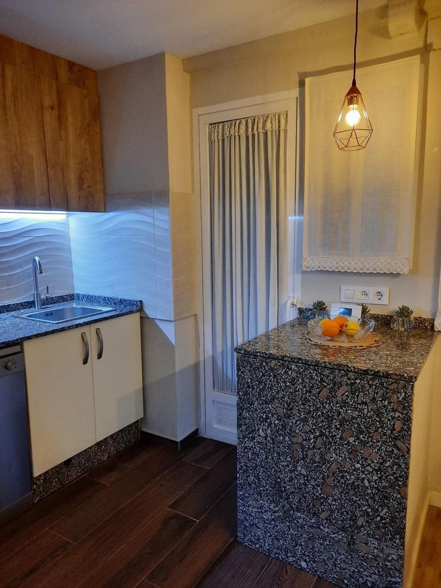 2 bedroom Apartment for rent in La Torre - € 1,050 (Ref: 9488361)