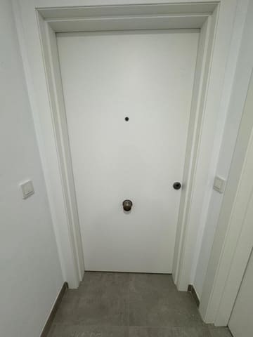 3 soveværelse Lejlighed til leje i Benicalap, Valencia by - € 2.000 (Ref: 9488720)