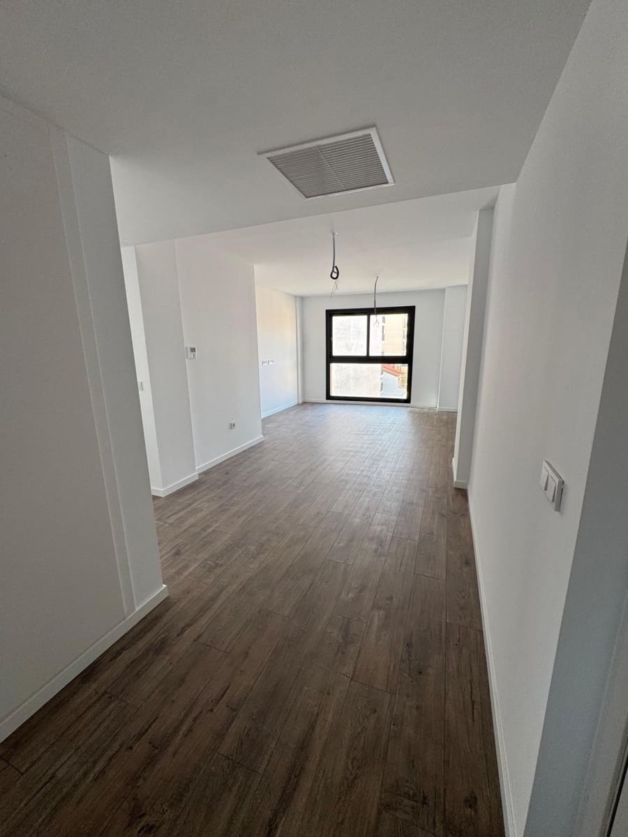 3 soveværelse Lejlighed til leje i Valencia by - € 2.000 (Ref: 9488720)