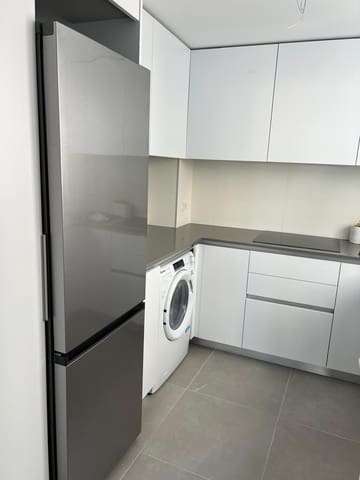 3 bedroom Flat for rent in Benicalap, Valencia city - € 2,000 (Ref: 9488720)