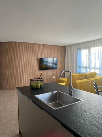 Piso de 4 habitaciones en Ciutat de les Arts i de les Ciencies, València ciudad en alquiler - 2.800 € (Ref: 9495326)