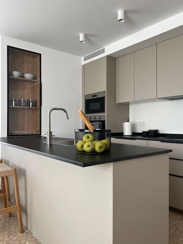 Piso de 4 habitaciones en Ciutat de les Arts i de les Ciencies, València ciudad en alquiler - 2.800 € (Ref: 9495326)