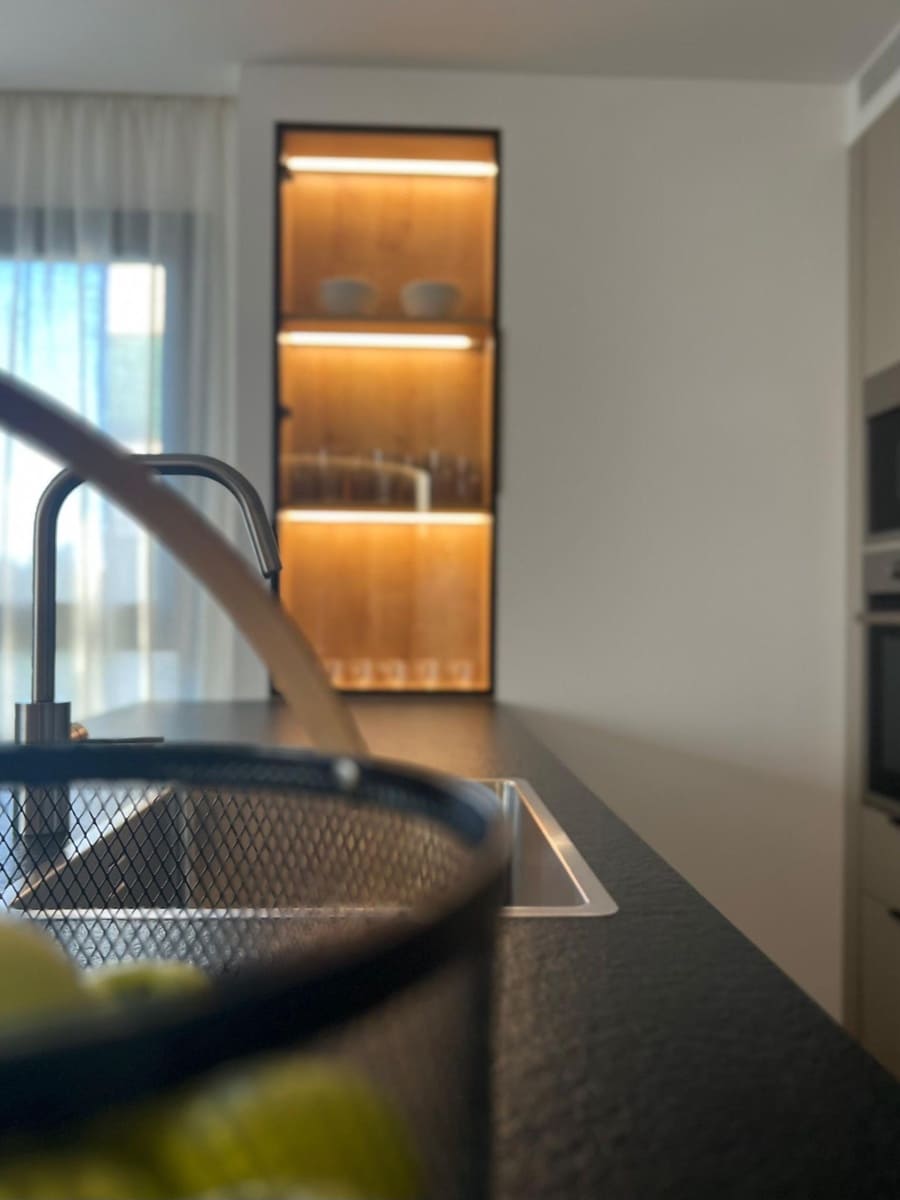 Piso de 4 habitaciones en València ciudad en alquiler - 2.800 € (Ref: 9495326)