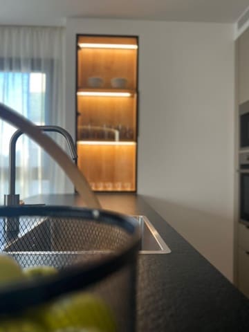 Piso de 4 habitaciones en Ciutat de les Arts i de les Ciencies, València ciudad en alquiler - 2.800 € (Ref: 9495326)