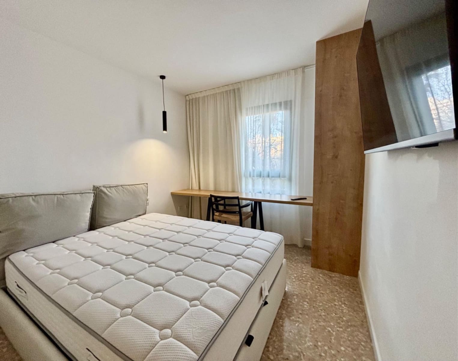 Piso de 4 habitaciones en València ciudad en alquiler - 2.800 € (Ref: 9495326)