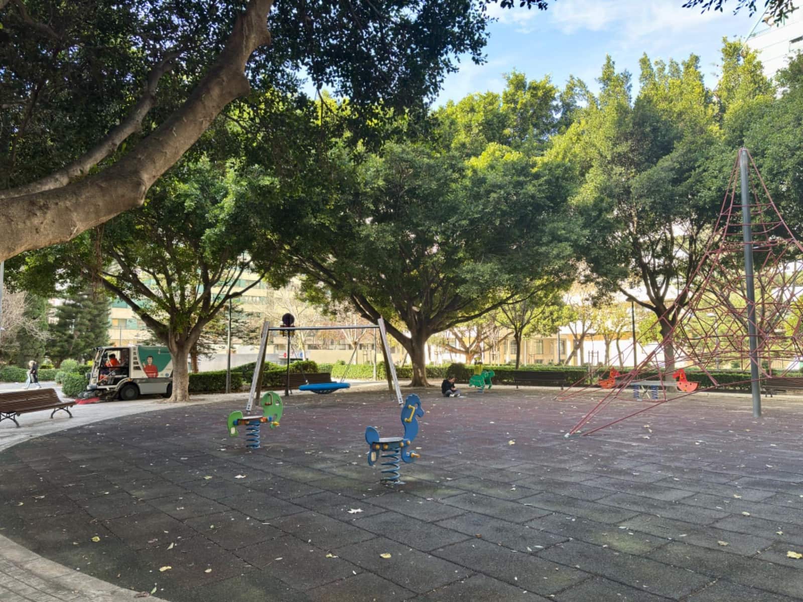 Piso de 4 habitaciones en València ciudad en alquiler - 2.800 € (Ref: 9495326)