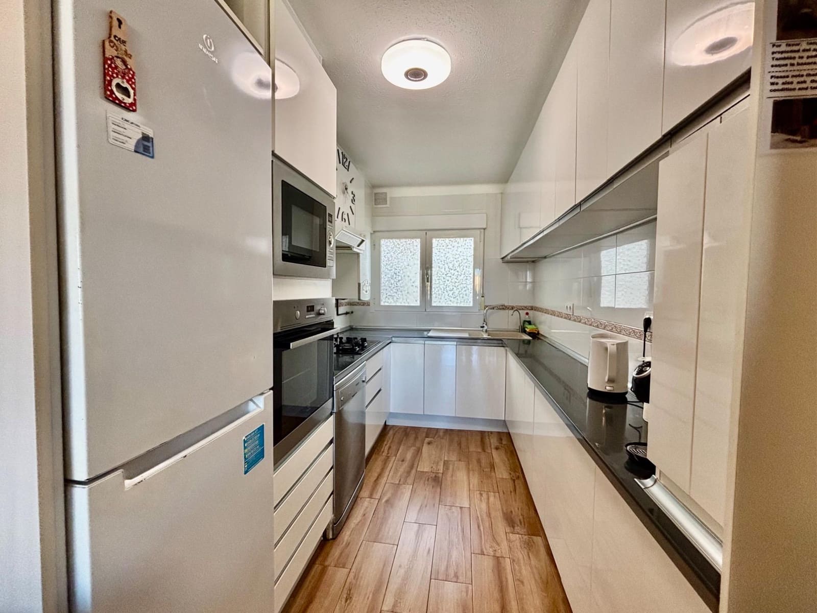 Piso de 3 habitaciones en València ciudad en alquiler - 1.800 € (Ref: 9497271)