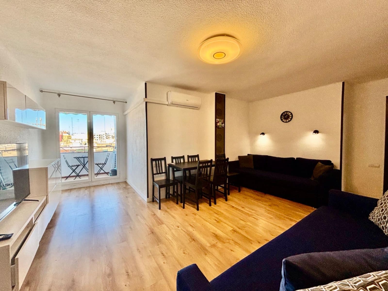 Piso de 3 habitaciones en València ciudad en alquiler - 1.800 € (Ref: 9497271)