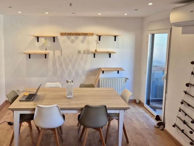 4 soveværelse Lejlighed til leje i Arrancapins, Valencia by - € 1.900 (Ref: 9502396)