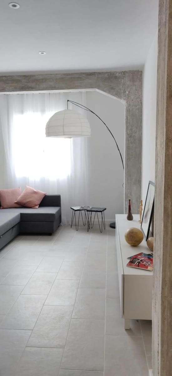 1 bedroom Flat for rent in Valencia city - € 1,350 (Ref: 9502397)