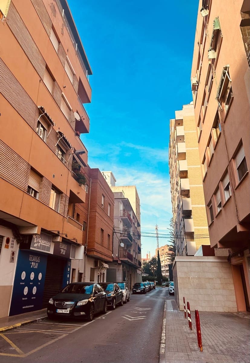 2 slaapkamer Appartement te huur in Sagunto / Sagunt - € 850 (Ref: 9502400)