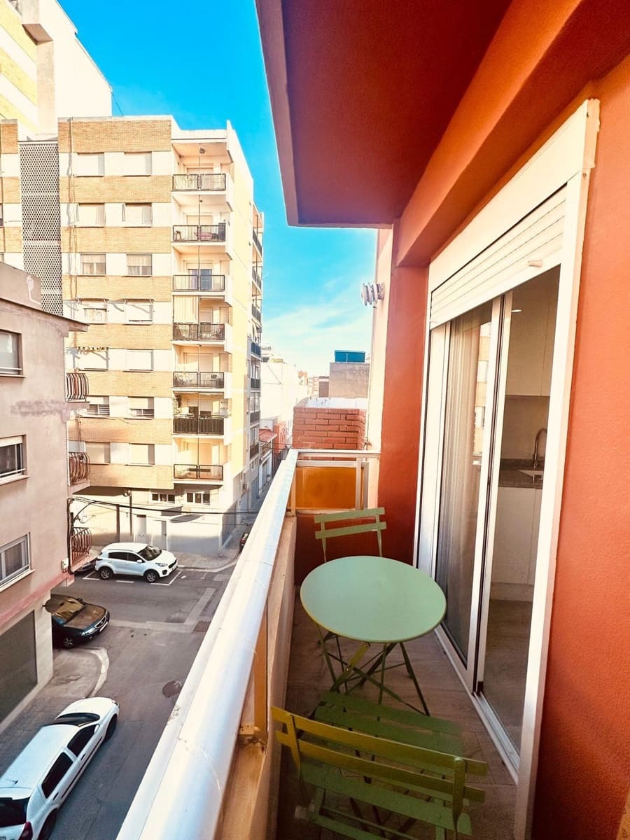 2 slaapkamer Appartement te huur in Sagunto / Sagunt - € 850 (Ref: 9502400)