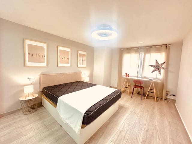 2 slaapkamer Appartement te huur in Sagunto / Sagunt - € 850 (Ref: 9502400)