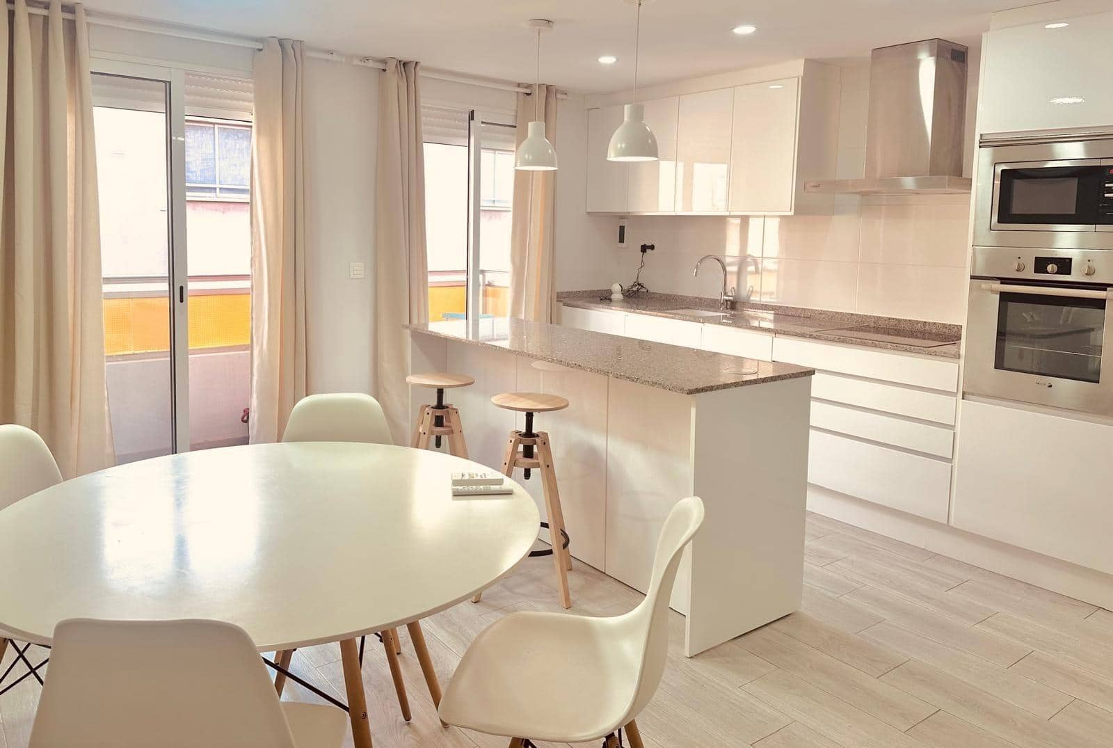 2 slaapkamer Appartement te huur in Sagunto / Sagunt - € 850 (Ref: 9502400)