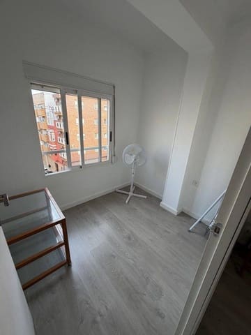 3 soveværelse Lejlighed til leje i Mislata - € 1.250 (Ref: 9502401)