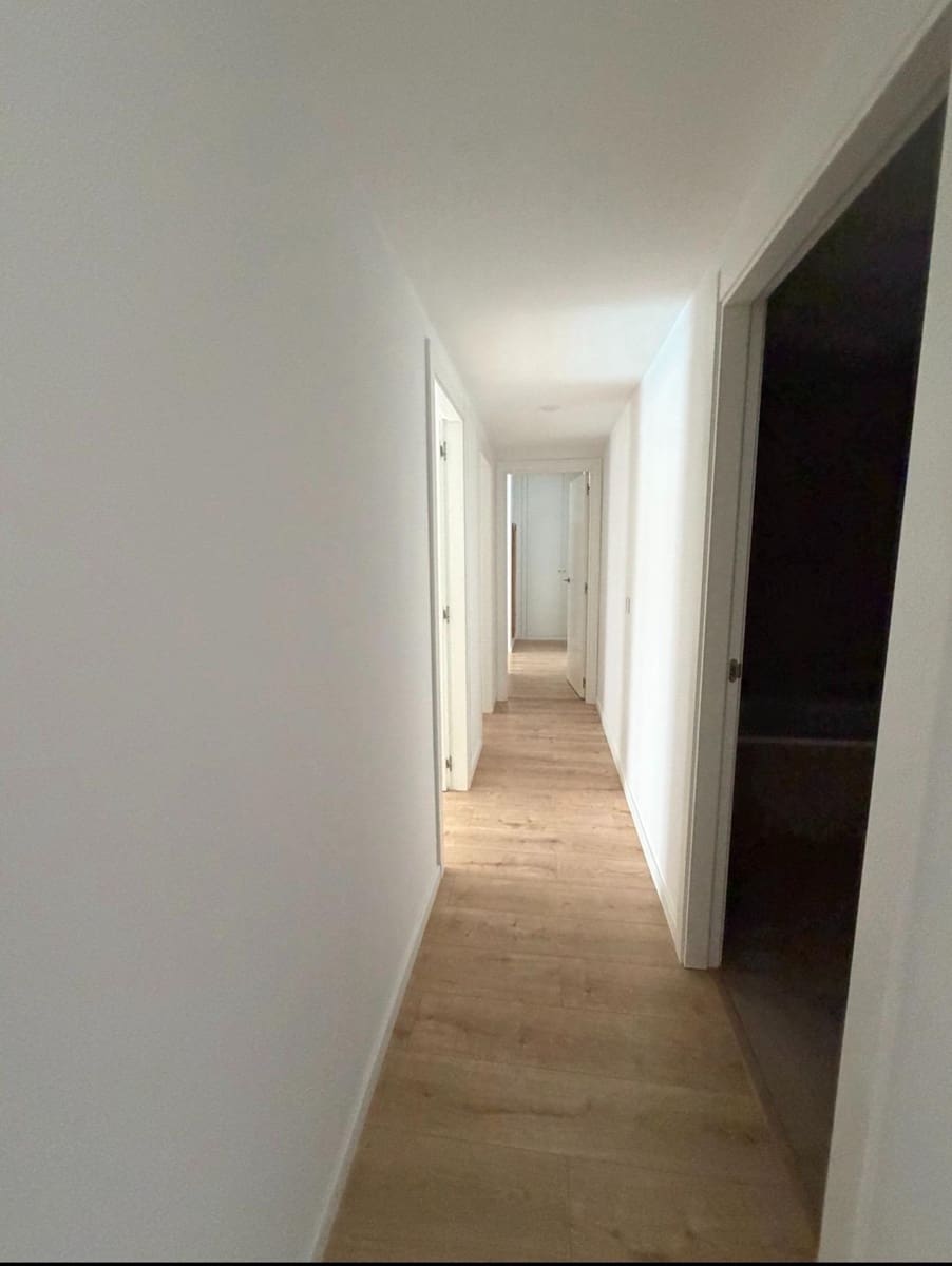 4 soveværelse Lejlighed til leje i Valencia by med garage - € 1.950 (Ref: 9543700)