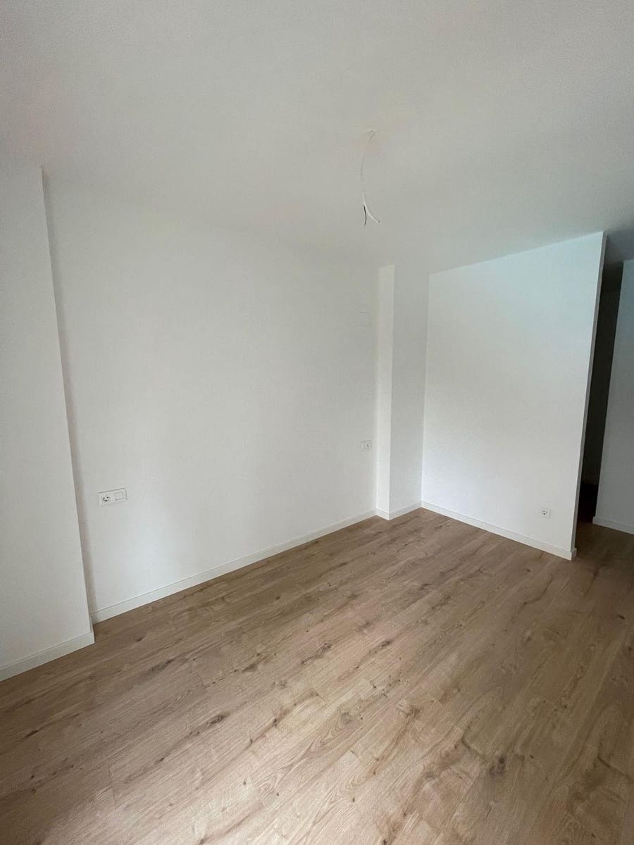 4 soveværelse Lejlighed til leje i Valencia by med garage - € 1.950 (Ref: 9543700)