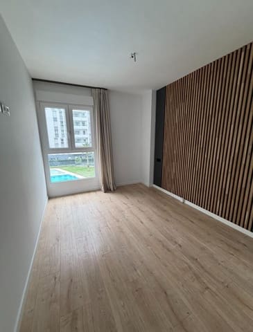 4 soveværelse Lejlighed til leje i Malilla, Valencia by med garage - € 1.950 (Ref: 9543700)