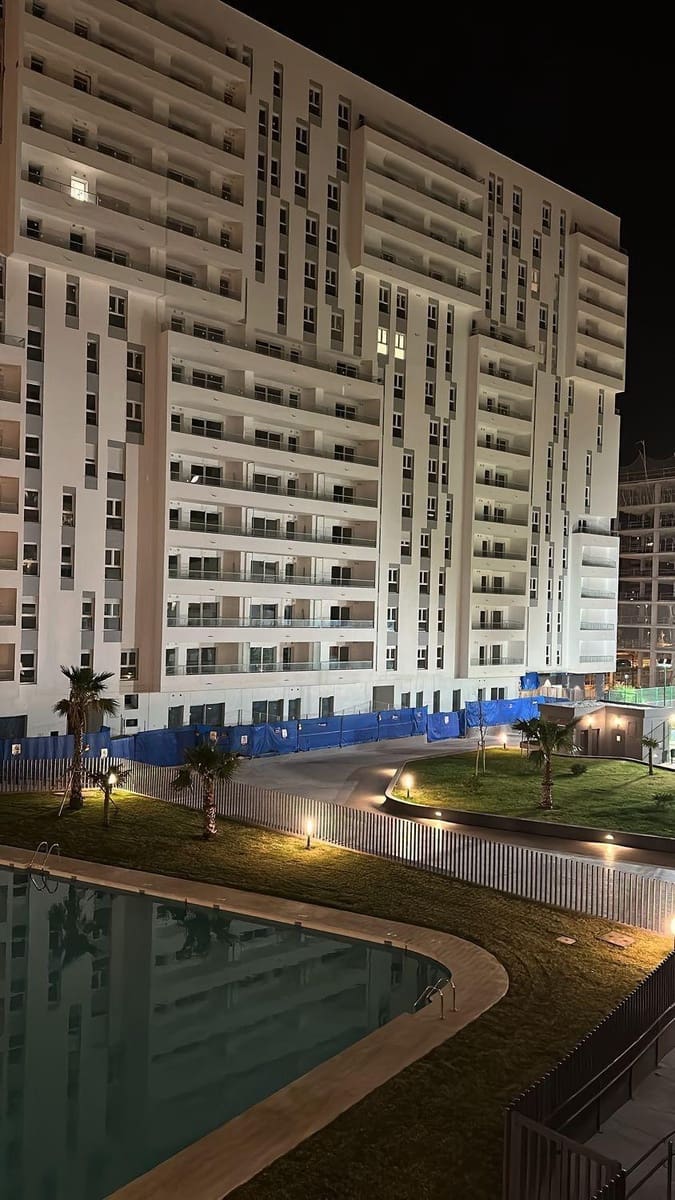 4 soveværelse Lejlighed til leje i Valencia by med garage - € 1.950 (Ref: 9543700)