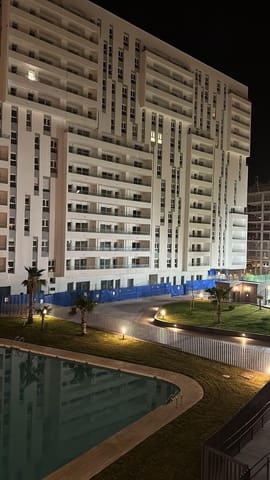 4 soveværelse Lejlighed til leje i Malilla, Valencia by med garage - € 1.950 (Ref: 9543700)