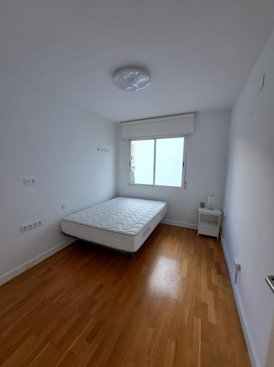 5 chambre Villa/Maison Mitoyenne à vendre à L'Eliana avec piscine garage - 469 000 € (Ref: 9543701)