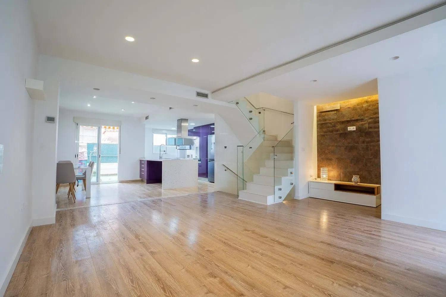 5 chambre Villa/Maison Mitoyenne à vendre à L'Eliana avec piscine garage - 469 000 € (Ref: 9543701)