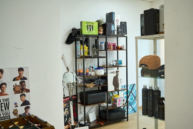 Entreprise à louer à L'Amistat, Valence ville - 1 200 € (Ref: 9543702)