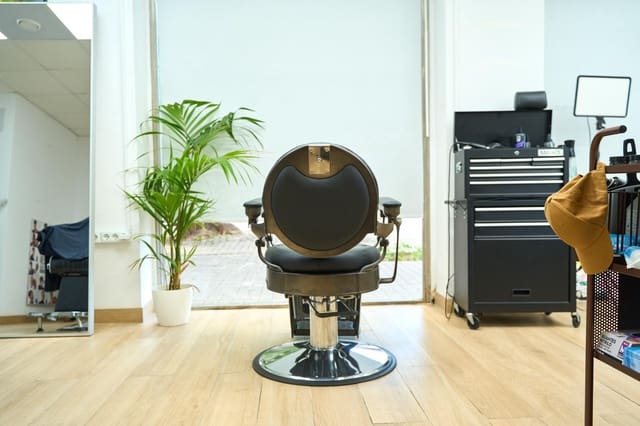 Entreprise à louer à L'Amistat, Valence ville - 1 200 € (Ref: 9543702)